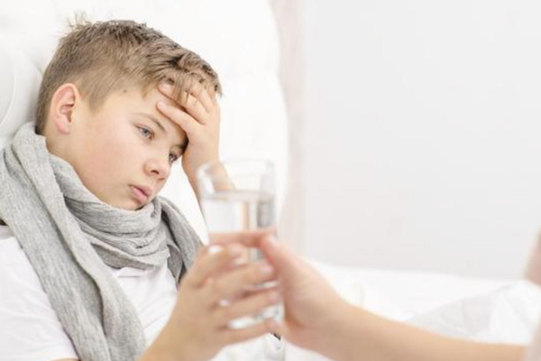 Signs You’re Underhydrated—And How Balanced Nutrition Can Help