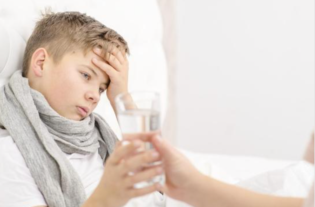 Signs You’re Underhydrated—And How Balanced Nutrition Can Help